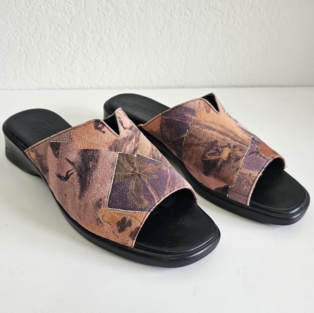 Munro American Slide Sandals Orange Tropical Print & Black Size 7